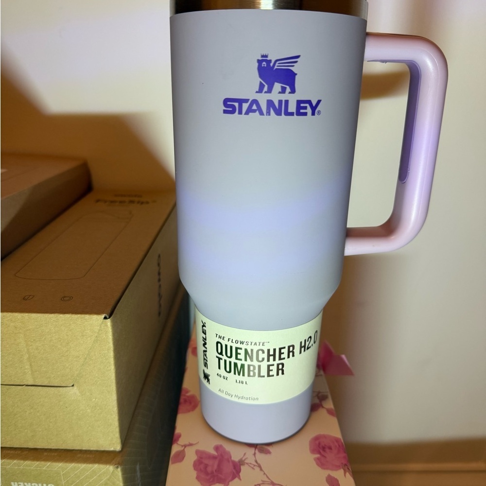 Stanley Purple Quencher H2.0 Mug 40oz